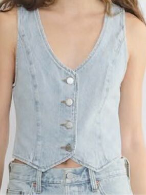 Aritzia Light Wash Denim Button-Front Crop Vest